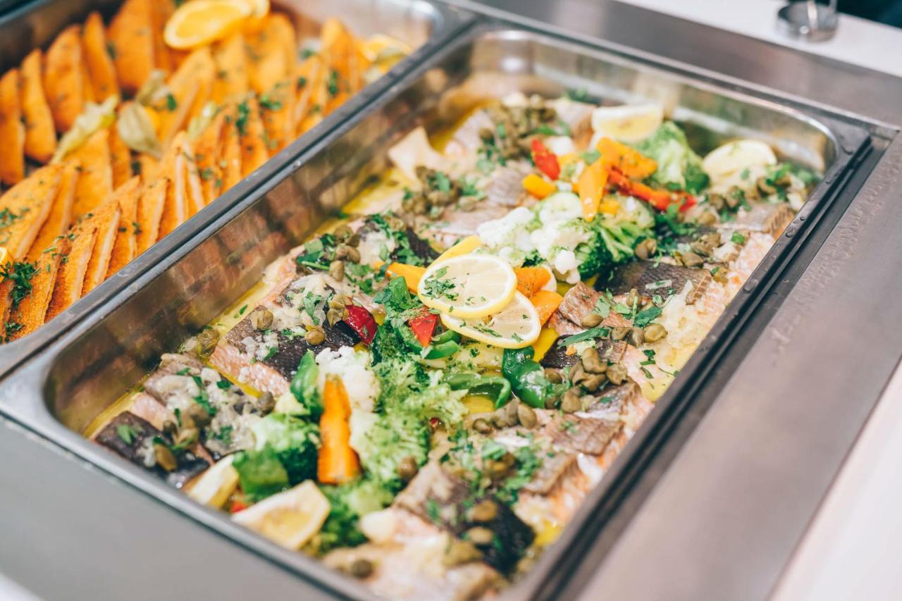 Grand Muthu Forte Do Vale Albufeira Exterior photo A chafing dish