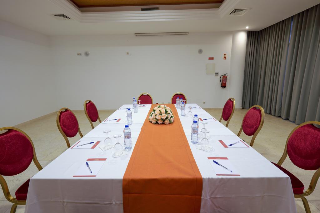 Grand Muthu Forte Do Vale Albufeira Exterior photo Meeting room